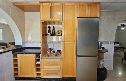 Resale - Villa - Los Alcázares