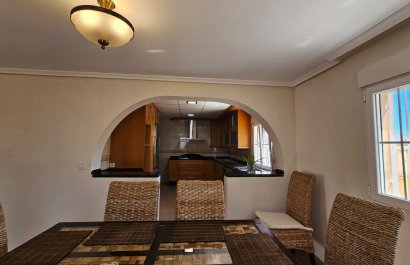 Resale - Villa - Los Alcázares