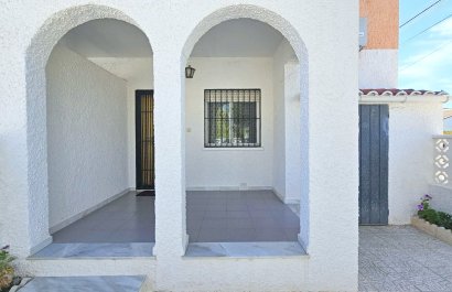 Resale - Townhouse / Duplex / Corner - Los Alcázares