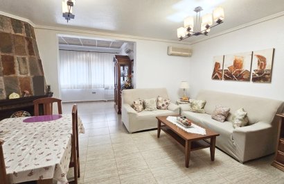 Resale - Villa - Los Alcázares