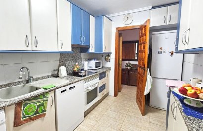 Resale - Villa - Los Alcázares