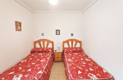 Resale - Villa - Los Alcázares