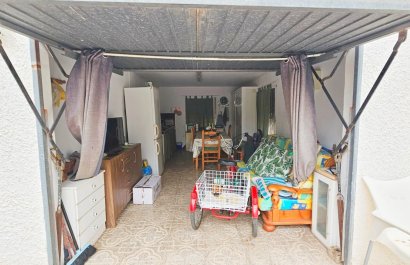 Resale - Villa - Los Alcázares