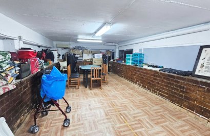 Resale - Villa - Los Alcázares