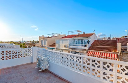 Resale - Townhouse / Duplex / Corner - Torrevieia - El Chaparral