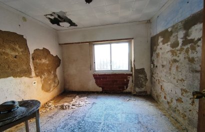 Resale - Townhouse / Duplex / Corner - Planes