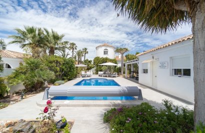 Resale - Villa - Torrevieia - La Siesta