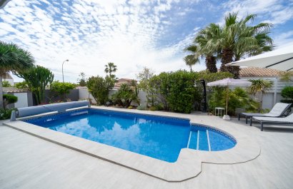 Resale - Villa - Torrevieia - La Siesta