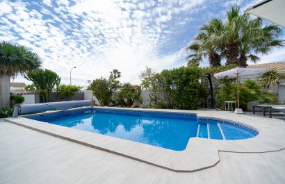 Resale - Villa - Torrevieia - La Siesta