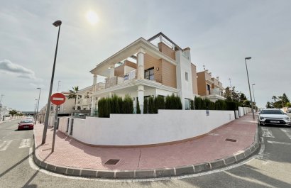 Herverkoop - Townhouse / Duplex / Corner - Ciudad Quesada - Lo Marabú