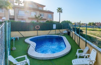 Resale - Townhouse / Duplex / Corner - Torrevieia - Aguas Nuevas