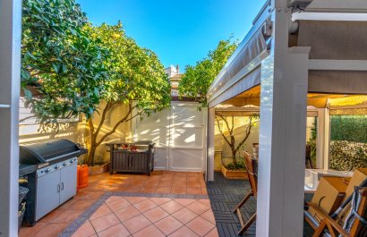 Resale - Townhouse / Duplex / Corner - Torrevieia - Aguas Nuevas