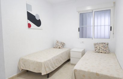 Reventa - Apartamento / piso - Guardamar del Segura