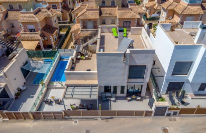 Resale - Villa - Torrevieia - Aguas Nuevas
