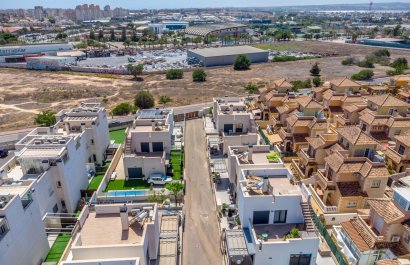 Resale - Villa - Torrevieia - Aguas Nuevas