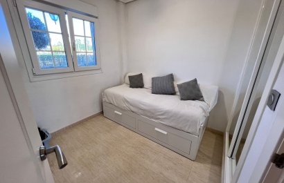 Resale - Apartment / flat - Guardamar del Segura - El Raso
