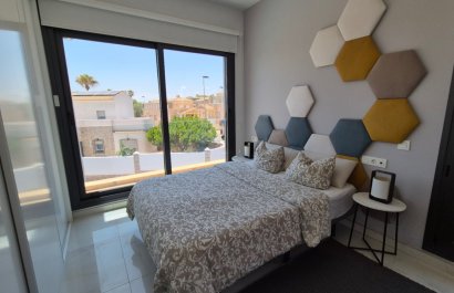 Resale - Villa - Torrevieia - Costa Blanca