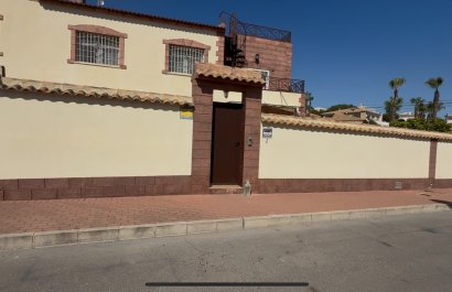 Resale - Villa - Torrevieia - Costa Blanca