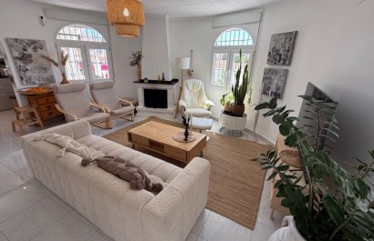 Resale - Villa - Torrevieia - Costa Blanca