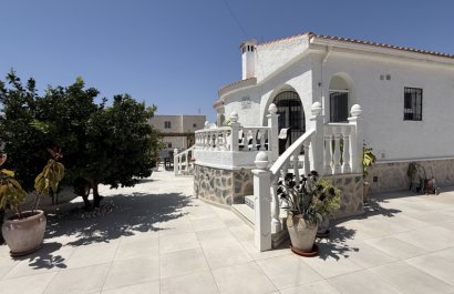 Resale - Villa - Torrevieia - Costa Blanca
