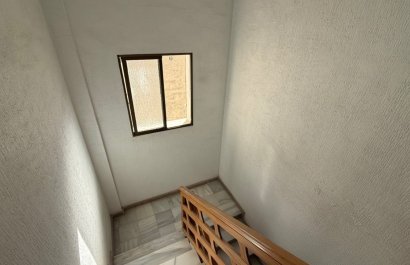 Resale - Apartment / flat - Torrevieia - Costa Blanca