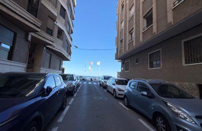 Resale - Apartment / flat - Torrevieia - Costa Blanca