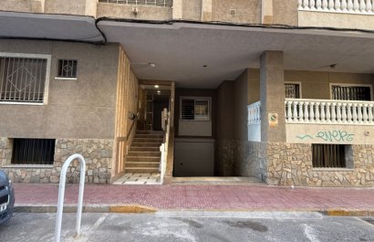 Resale - Apartment / flat - Torrevieia - Costa Blanca