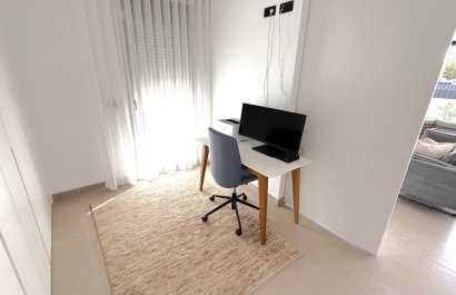 Resale - Apartment / flat - Pilar de la Horadada - Costa Blanca