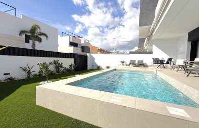 Resale - Apartment / flat - Pilar de la Horadada - Costa Blanca