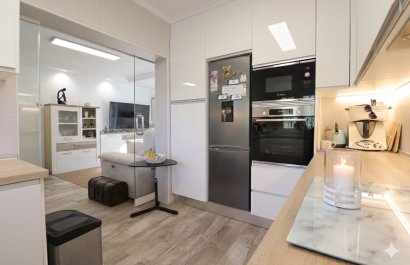 Resale - Villa - Orihuela Costa - Villamartín