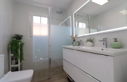 Resale - Villa - Orihuela Costa - Villamartín