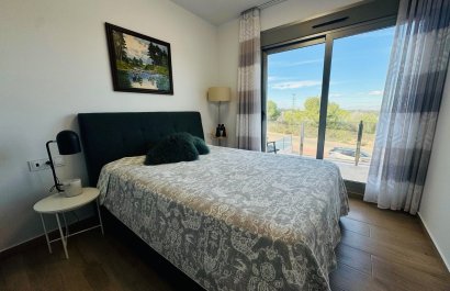 Resale - Villa - Orihuela Costa - Villamartín