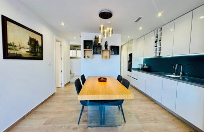 Resale - Villa - Orihuela Costa - Villamartín