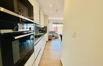 Resale - Villa - Orihuela Costa - Villamartín