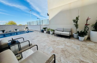 Resale - Villa - Orihuela Costa - Villamartín