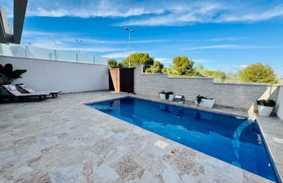 Resale - Villa - Orihuela Costa - Villamartín