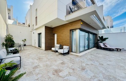 Resale - Villa - Orihuela Costa - Villamartín