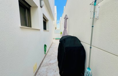 Resale - Villa - Orihuela Costa - Villamartín