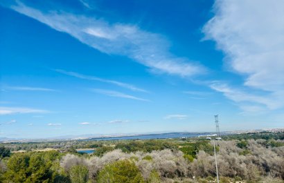 Resale - Villa - Orihuela Costa - Villamartín