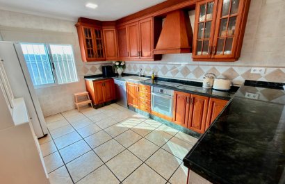 Herverkoop - Villa - Hondón de los Fráiles