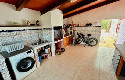 Herverkoop - Villa - Hondón de los Fráiles