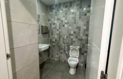 Resale - Commercial - Torrevieia - Nueva Torrevieja