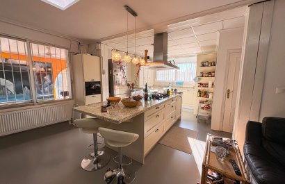 Herverkoop - Townhouse / Duplex / Corner - Crevillente