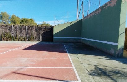 Resale - Villa - Sax