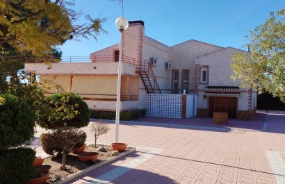 Resale - Villa - Sax