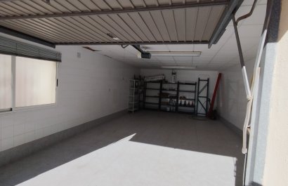 Resale - Villa - Sax