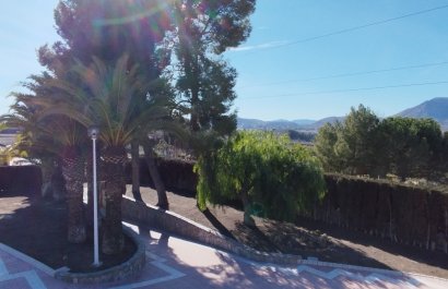 Resale - Villa - Sax