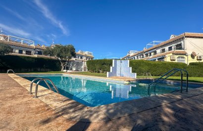 Resale - Townhouse / Duplex / Corner - Torrevieia - Nueva Torrevieja