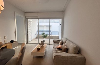 Resale - Apartment / flat - Torrevieia - Playa Los Locos