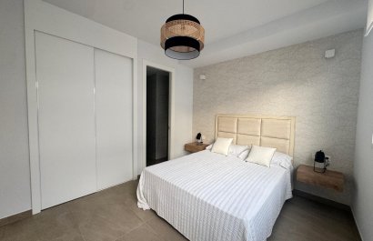 Resale - Apartment / flat - Torrevieia - Playa Los Locos